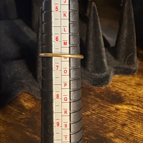 Beautiful CZ Solitaire Gold Ring - Picture 3 of 3